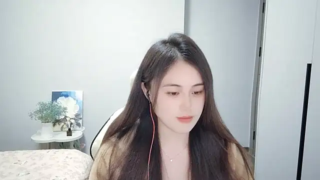 Snapshot of Wofeifei-baby chatting on March 2025 03:27:01 PM Wofeifei-baby online show from March 2025 03:27:01 PM