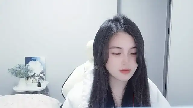 Snapshot of Wofeifei-baby chatting on January 2025 03:39:02 PM Wofeifei-baby online show from January 2025 03:39:02 PM