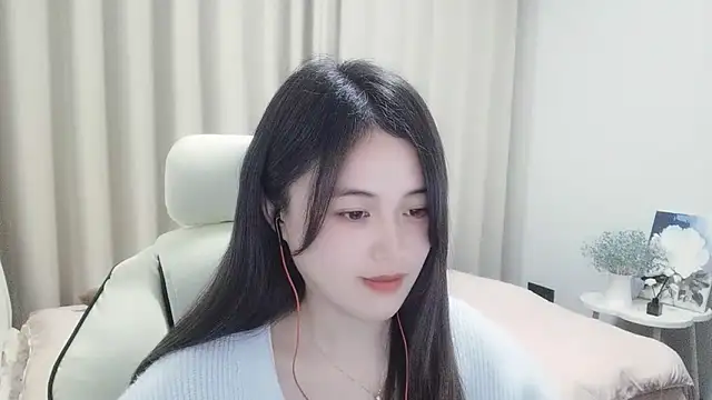 Snapshot of Wofeifei-baby chatting on December 2024 06:00:01 PM Wofeifei-baby online show from December 2024 06:00:01 PM