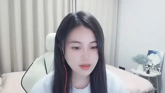 Snapshot of Wofeifei-baby chatting on December 2024 03:16:02 PM Wofeifei-baby online show from December 2024 03:16:02 PM