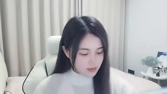 Snapshot of Wofeifei-baby chatting on December 2024 03:37:01 PM Wofeifei-baby online show from December 2024 03:37:01 PM