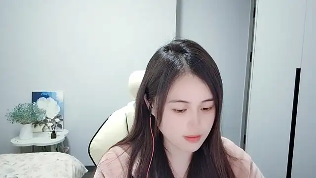 Snapshot of Wofeifei-baby chatting on February 2025 03:19:02 PM Wofeifei-baby online show from February 2025 03:19:02 PM