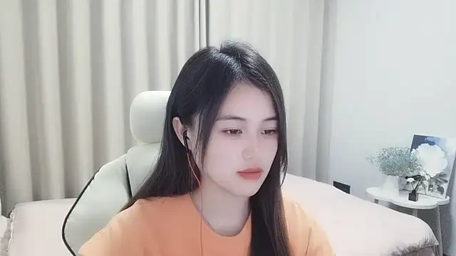 Snapshot of Wofeifei-baby chatting on December 2024 03:12:02 PM Wofeifei-baby online show from December 2024 03:12:02 PM