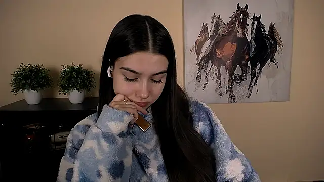 Lili magic online show from February 2026 03:33:01 PM