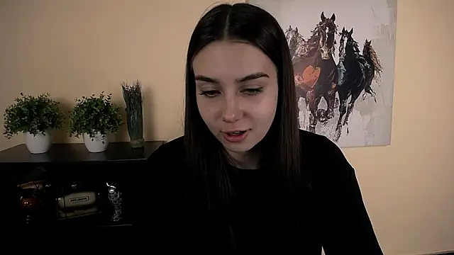 Lili magic online show from November 2025 01:00:02 PM