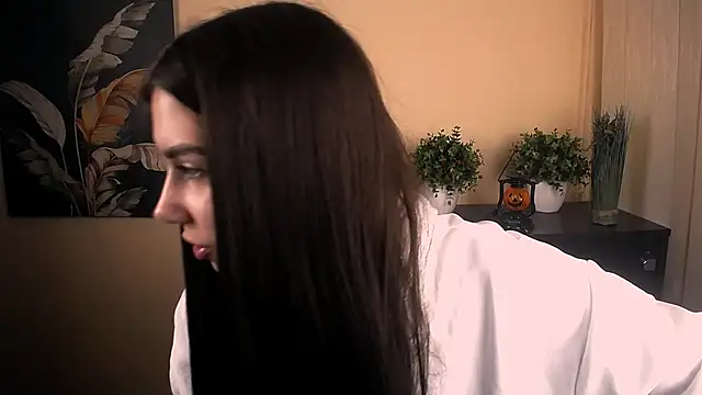 Lili magic online show from October 2025 08:57:01 AM