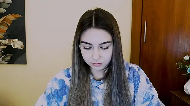 Lili magic online show from February 2025 04:01:02 PM