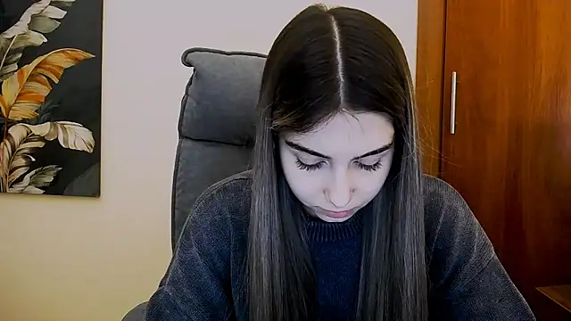 Lili magic online show from March 2025 01:07:01 PM