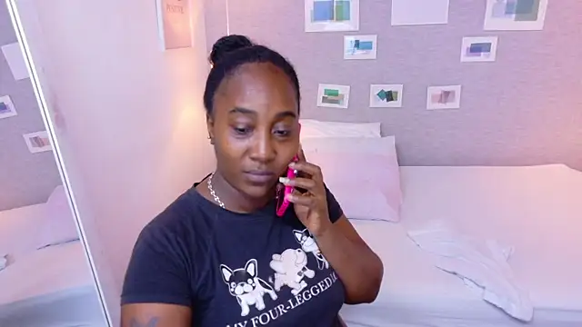 kiara evanss online show from October 2025 09:01:01 PM