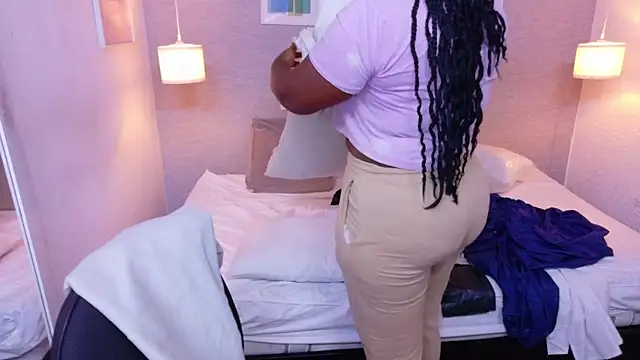 kiara evanss online show from June 2026 03:59:02 AM