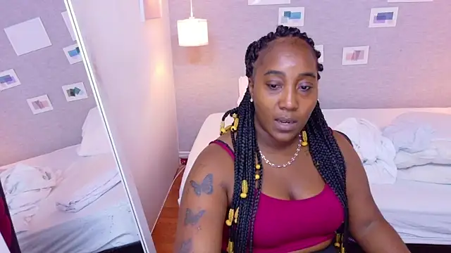 kiara evanss online show from October 2025 02:49:02 PM