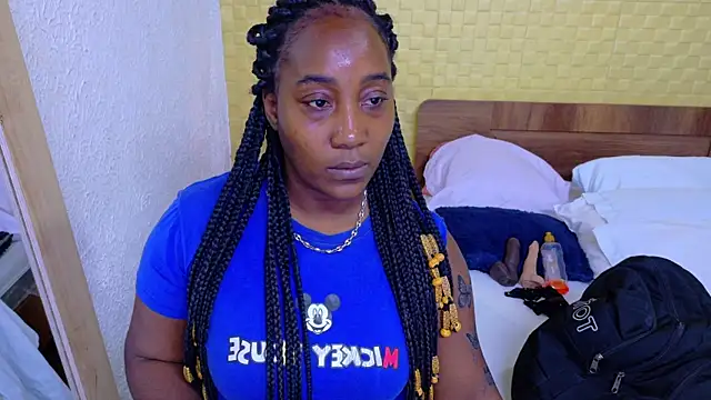 kiara evanss online show from October 2025 11:38:02 PM