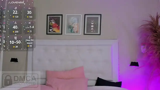 emma  smith1 online show from March 2026 11:00:02 AM