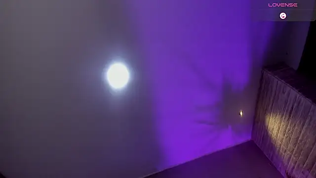 emma  smith1 online show from February 2026 11:06:01 AM