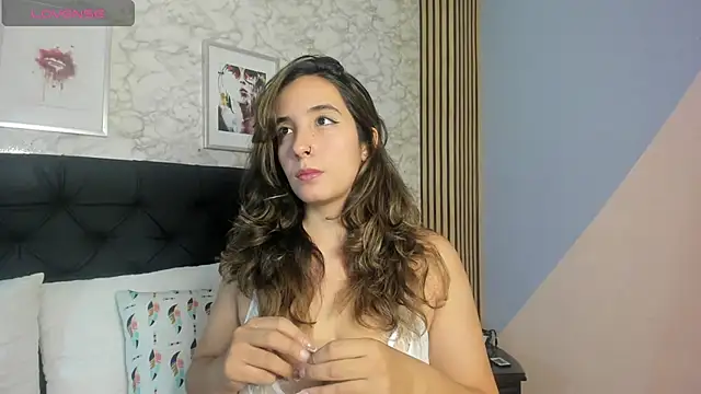 emma  smith1 online show from February 2025 01:24:01 PM