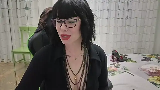   Nina online show from March 2026 01:07:01 PM