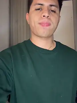 Niicky1  online show from April 2026 03:25:02 AM