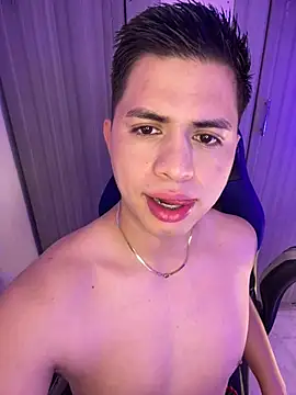 Niicky1  online show from April 2026 12:56:01 PM