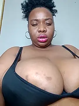 Snapshot of Breisy_bigboobs chatting on June 2026 08:58:02 PM Breisy bigboobs online show from June 2026 08:58:02 PM