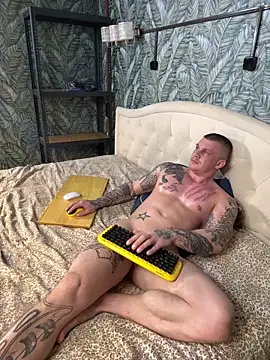 MrrKray online show from February 2025 08:11:02 PM