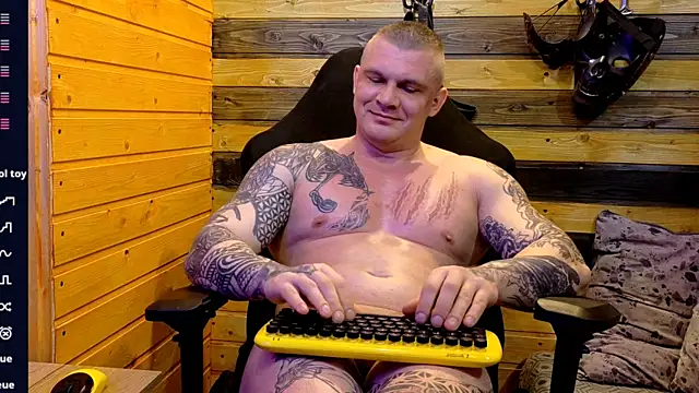 Snapshot of MrrKray chatting on February 2026 10:49:02 PM MrrKray online show from February 2026 10:49:02 PM