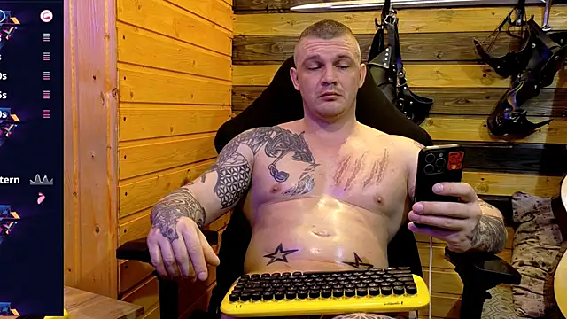 Snapshot of MrrKray chatting on February 2026 09:28:01 PM MrrKray online show from February 2026 09:28:01 PM