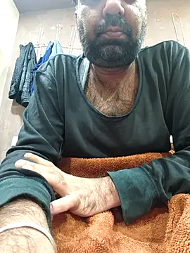 Snapshot of lund_lol chatting on December 2025 01:54:02 AM lund lol online show from December 2025 01:54:02 AM