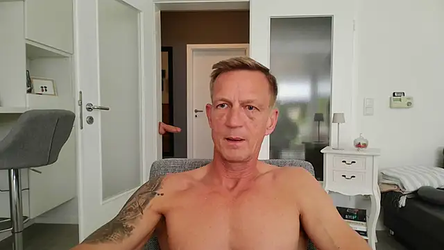 Snapshot of dirks71 chatting on May 2026 11:49:01 AM dirks71 online show from May 2026 11:49:01 AM