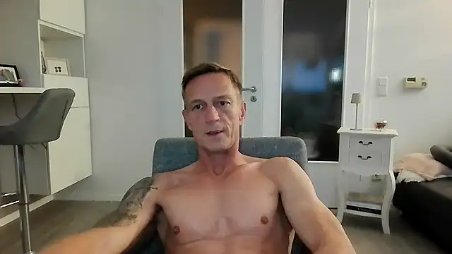 dirks71 online show from September 2025 05:12:02 PM