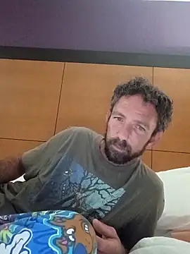Treemandude online show from October 2025 06:15:01 PM