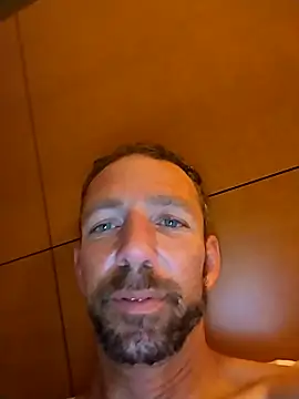 Treemandude online show from November 2025 11:20:02 PM