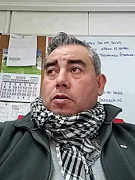 Manolete007x online show from September 2025 04:34:02 PM