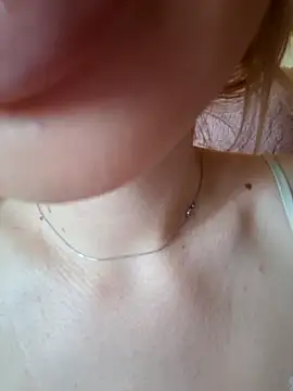 Elza kom online show from November 2025 02:17:02 AM