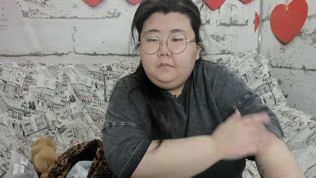 Snapshot of Nadine_asian chatting on November 2025 01:50:01 AM Nadine asian online show from November 2025 01:50:01 AM