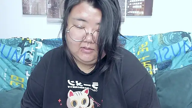 Snapshot of Nadine_asian chatting on September 2025 02:06:02 AM Nadine asian online show from September 2025 02:06:02 AM