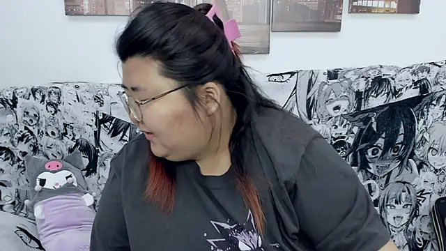 Snapshot of Nadine_asian chatting on December 2024 08:19:02 AM Nadine asian online show from December 2024 08:19:02 AM