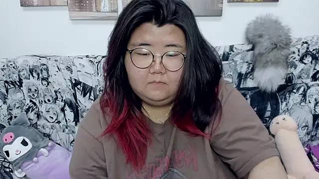 Snapshot of Nadine_asian chatting on December 2024 04:41:02 AM Nadine asian online show from December 2024 04:41:02 AM