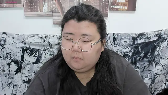 Snapshot of Nadine_asian chatting on November 2025 01:37:02 AM Nadine asian online show from November 2025 01:37:02 AM