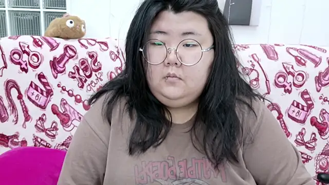 Snapshot of Nadine_asian chatting on March 2026 09:05:02 AM Nadine asian online show from March 2026 09:05:02 AM