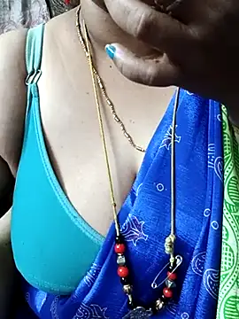 Snapshot of Omana-kutty chatting on February 2025 06:45:01 AM Omana-kutty online show from February 2025 06:45:01 AM