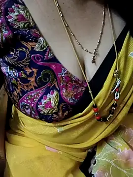 Snapshot of Omana-kutty chatting on February 2025 03:51:01 AM Omana-kutty online show from February 2025 03:51:01 AM