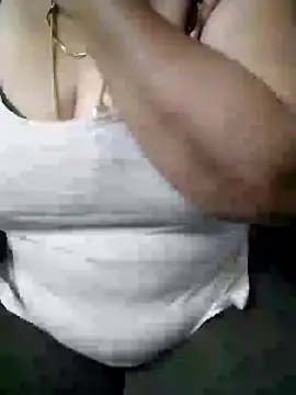 Snapshot of Omana-kutty chatting on February 2025 11:31:02 AM Omana-kutty online show from February 2025 11:31:02 AM