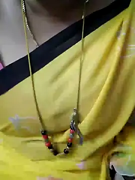 Snapshot of Omana-kutty chatting on February 2025 04:04:01 AM Omana-kutty online show from February 2025 04:04:01 AM