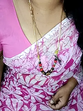 Snapshot of Omana-kutty chatting on March 2025 04:35:02 AM Omana-kutty online show from March 2025 04:35:02 AM