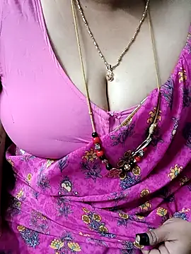 Snapshot of Omana-kutty chatting on February 2025 07:13:02 AM Omana-kutty online show from February 2025 07:13:02 AM