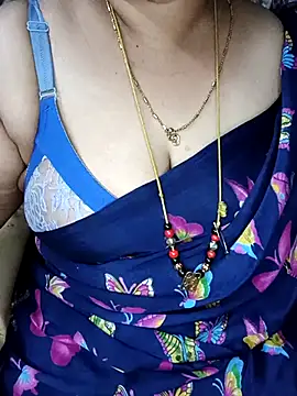 Snapshot of Omana-kutty chatting on February 2025 08:06:02 AM Omana-kutty online show from February 2025 08:06:02 AM