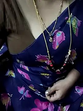 Snapshot of Omana-kutty chatting on February 2025 09:41:02 AM Omana-kutty online show from February 2025 09:41:02 AM