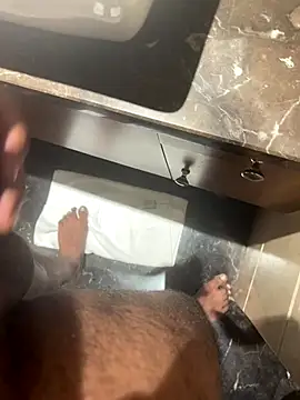 Snapshot of Vbreaker chatting on September 2025 05:09:01 PM Vbreaker online show from September 2025 05:09:01 PM