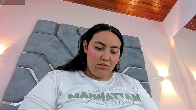 LucciaPorter online show from February 2026 01:44:02 PM