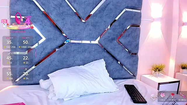 LucciaPorter online show from November 2025 09:18:02 PM